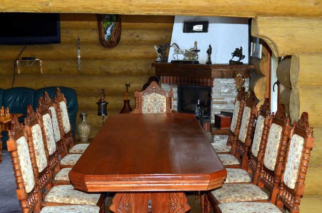 Rancho 555 Guest House Ujhorod Exterior foto