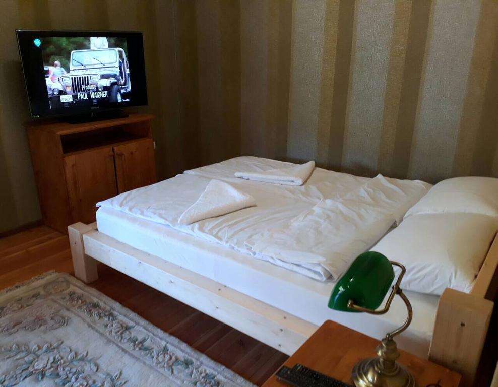 Rancho 555 Guest House Ujhorod Exterior foto