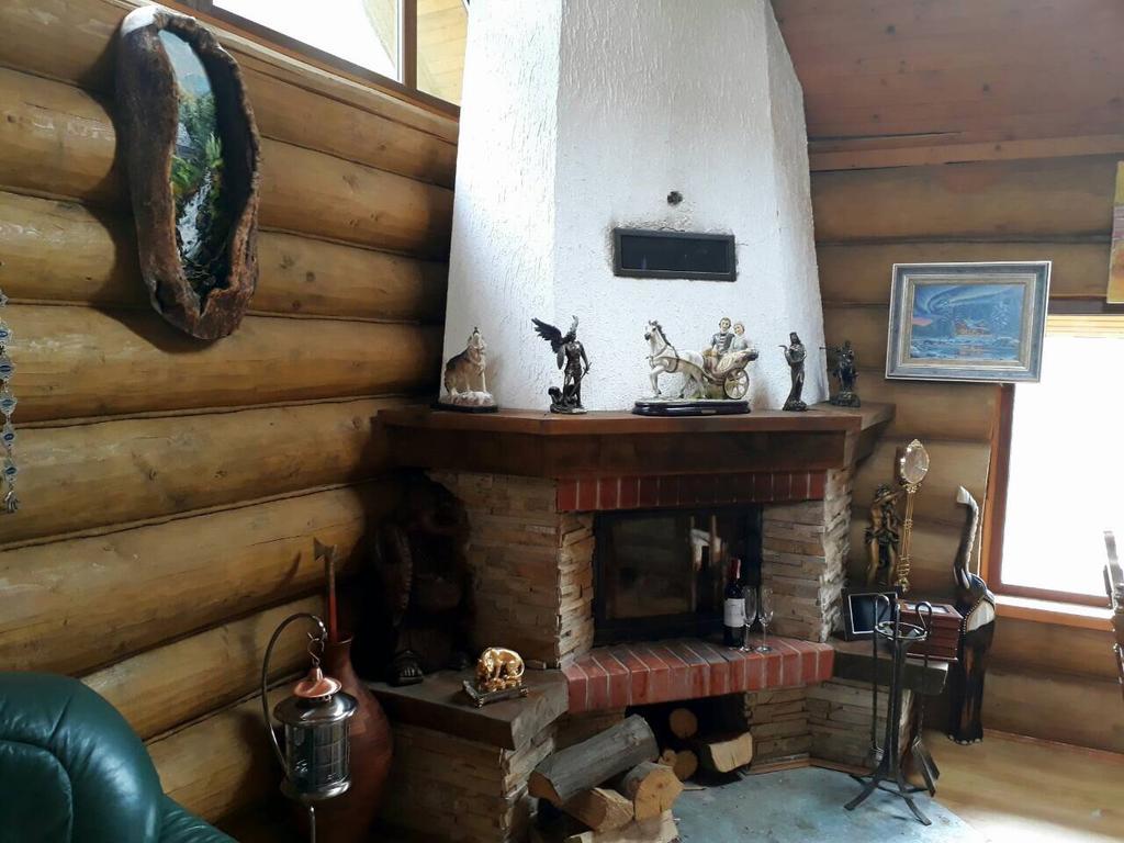 Rancho 555 Guest House Ujhorod Exterior foto