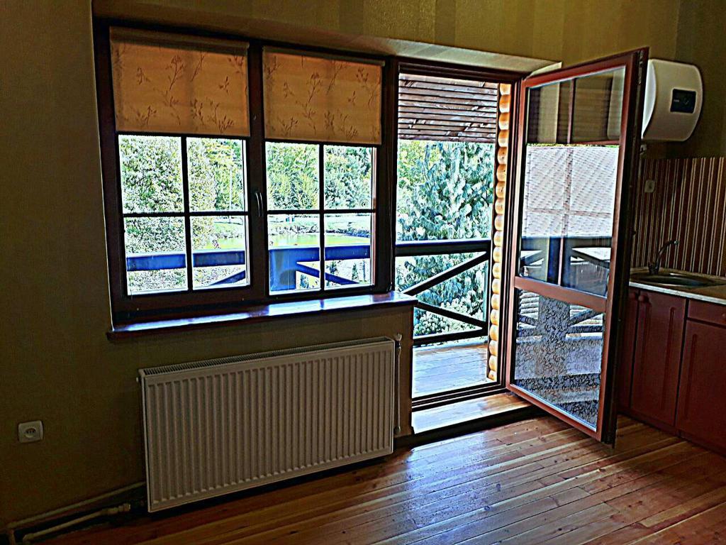 Rancho 555 Guest House Ujhorod Exterior foto