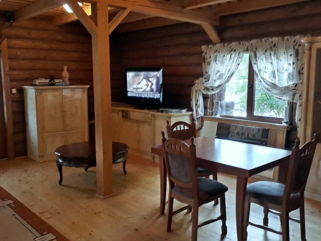 Rancho 555 Guest House Ujhorod Exterior foto