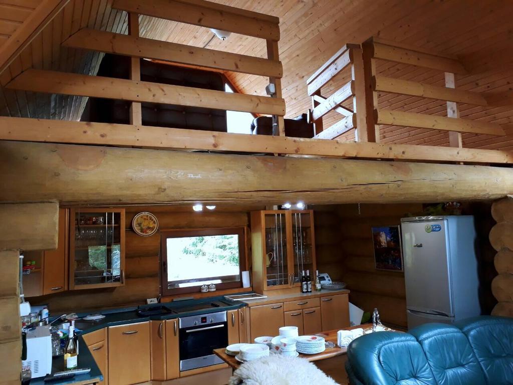 Rancho 555 Guest House Ujhorod Exterior foto